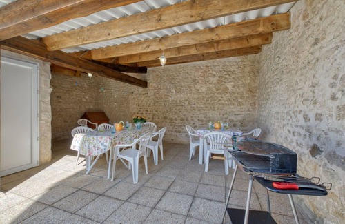 Saint Nazaire sur Charente Casa | Large Family House by the Sea 2/10 People