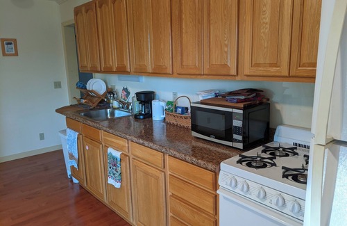 Addison Apartamento | Large 1-Bdrm+ Apartment Surrounded by Nature in Rural Vermont