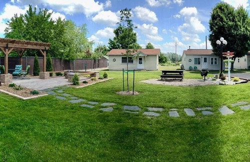 Arcadia Casa | Large 1 Bedroom Barndominium Loft /Arcadia Resort / HOT TUB / SAUNA