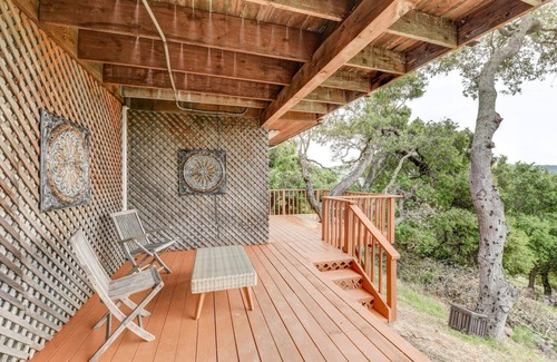 Montecito Heights Casa | Large 1br With Loft & Amazing Views 1 Bedroom Cottage by Redawning