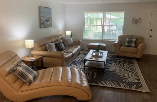 Fairhope Apartamento | Large 2 Bedroom Apartment in Downtown Fairhope