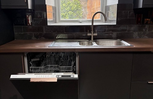 Portumna Apartamento | Large 2 bedroom flat in the heart of historic Portumna, County Galway
