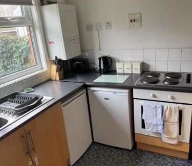 Telford Casa | Large 2 bedroom house