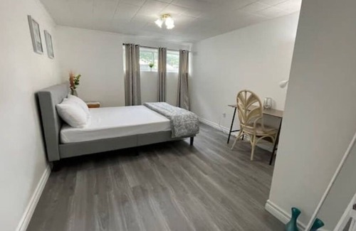 Scarborough Apartamento | Large 3 BDR apt. free parking near Bluffers
