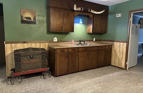 Gamaliel Cabina | Large,3 Bdrm, Lake View/Access Home w/ Rustic/Modern Charm, Resort Amenities