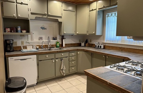 Gamaliel Cabina | Large,3 Bdrm, Lake View/Access Home w/ Rustic/Modern Charm, Resort Amenities