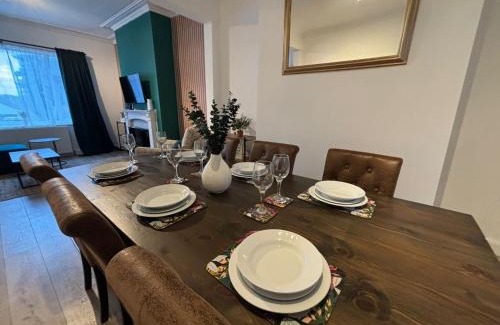 Awsworth Casa | Large 3 Bed House - Awsworth - J26 M1 - Ideal for Contractors or Families - Sleeps - 6