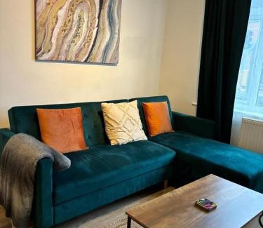 Awsworth Casa | Large 3 Bed House - Awsworth - J26 M1 - Ideal for Contractors or Families - Sleeps - 6