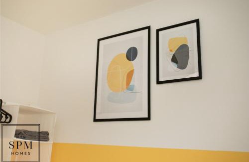 Knowle Sands Apartamento | Large 3 Bed House - Long Stays Welcome - Smart TVs in Each Bedroom - Parking - Wifi