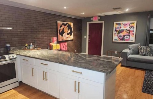 Fort Myers Apartamento | Large 3 bedroom 1 bath near downtown Ft. Myers