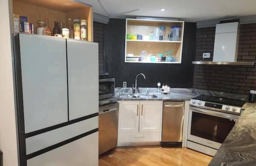 Fort Myers Apartamento | Large 3 bedroom 1 bath near downtown Ft. Myers