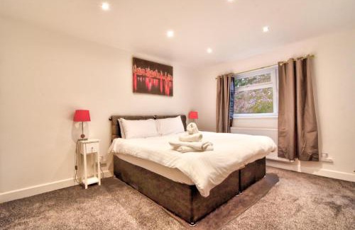Heybridge Casa | Large 3 bedroom Maisonette in Maldon