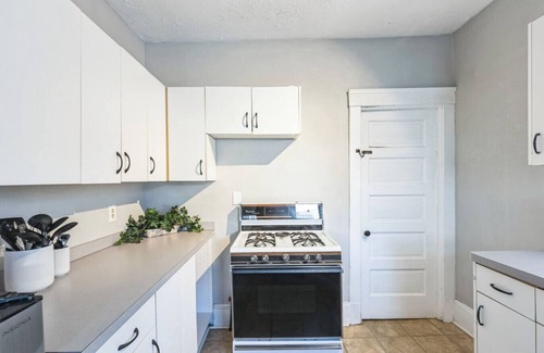 Lakewood Casa | 446) Large 3 bedroom with a Hot Tub!