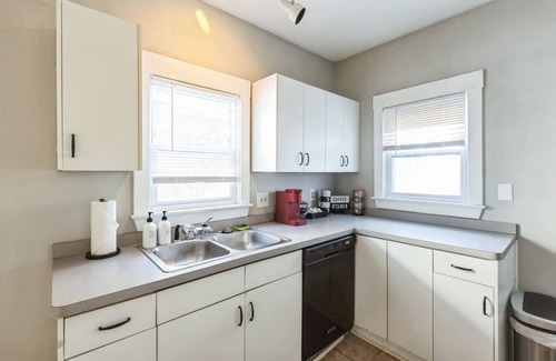 Lakewood Casa | 446) Large 3 bedroom with a Hot Tub!
