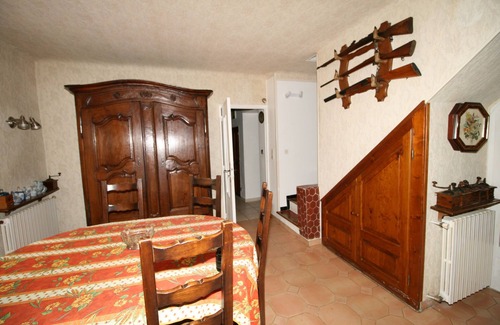 Gravieres Otro | Large 3-star building with swimming pool sleeps 11