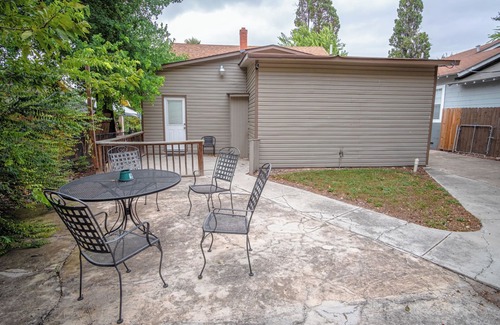 Denver Heights Cabaña | Large 3br/2ba Family Home W/patio Near Downtown!