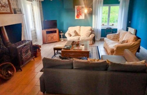 Petit-Bersac Casa | Large 4 bed house available for short stays