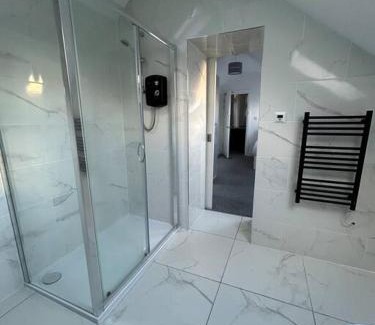 Roath Apartamento | Large 4 bed, walking distance to centre - sleeps 8