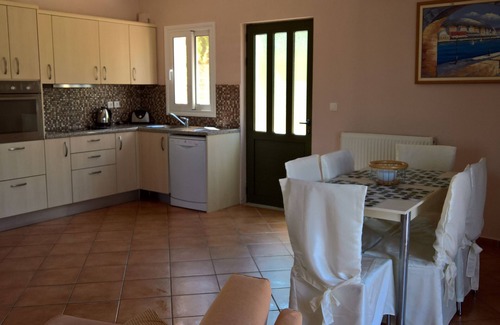 Paliki Villa | Large dos pisos Villa, fabulosas vistas al mar piscina privada con asiento Jacuzzi, Wfi