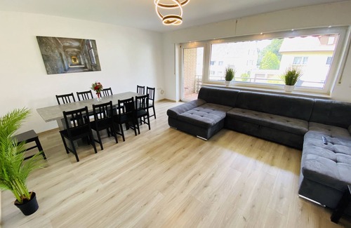 Marienloh Apartamento | Large 4 room accommodation + own parking spaces