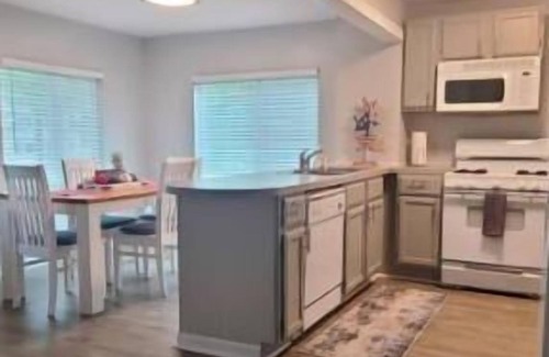 Indian River Casa | Large 4BR Lodge Sleeps 12+
