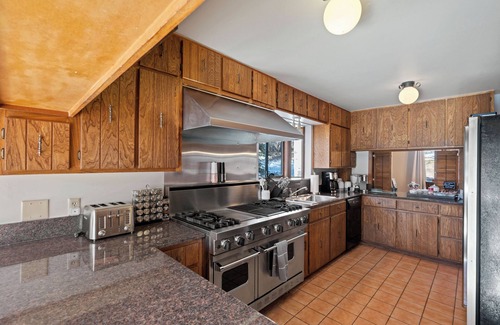 Durango - Purgatory Casa | Large 5 Bedroom 4 bath + hot tub 15 minutes to Purgatory or Durango 4 King beds
