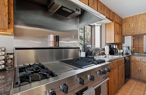 Durango - Purgatory Casa | Large 5 Bedroom 4 bath + hot tub 15 minutes to Purgatory or Durango 4 King beds