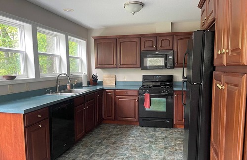 Maple City Casa | Large 5 Bedroom Sleeping Bear Home w/ Big Glen Lake access across the street