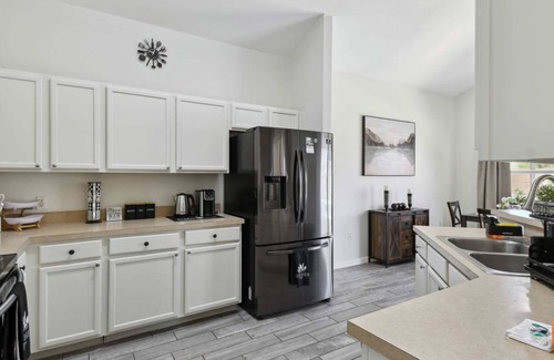 West Kissimmee Casa | Large 6BR Family Home w Pool, Hot Tub & Games Room