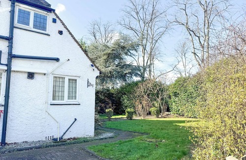 Birmingham Casa | Large 8 Bedroom House in Edgbaston