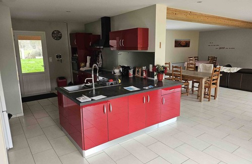 Hommes Casa | Large 8-bedroom house in the countryside - ideal for families & friends