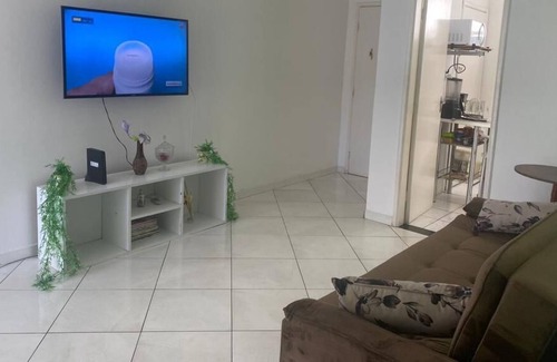 Salvador Apartamento | Large and airy apartment close to everything!