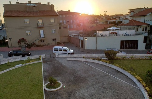 Arvore Casa | Apartamento en Oporto amplio y tranquilo al lado del metro Varziela.