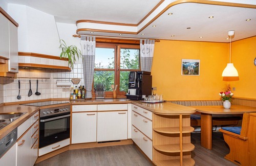 Weiler-Simmerberg Apartamento | Gran apartamento en Allgäu con jardín y Wi-Fi