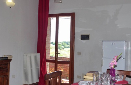 Torrita di Siena Apartamento | Amplio apartamento con vista panorámica.