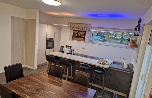 Kernstadt Condominio | Large apartment (100MBitWiFi + bathtub + terrace)