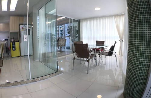 Andorinha Apartamento | Apartamento grande de 3 suites (1 Master) - ¡VISTA AL MAR!