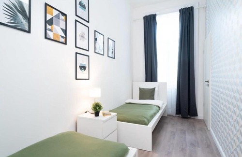 Nepszinhaz negyed Apartamento | Large Apartment at Perfect Central Location
