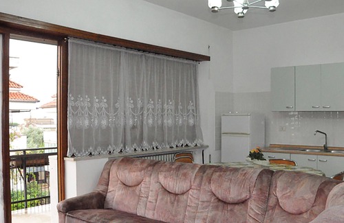 Gianola Apartamento | Amplio apartamento en Villa Fiorita 2do piso para 6-8 personas. 10 minutos a pie del mar