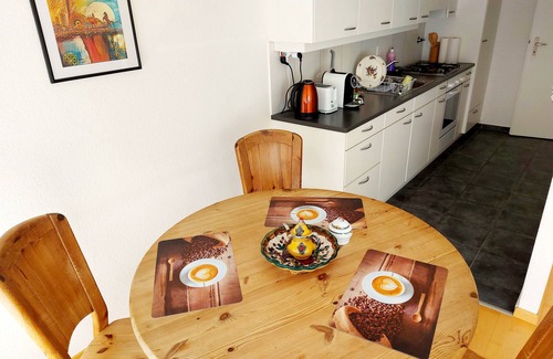Mattenhof-Weissenbuhl Condominio | Large Apartment in Bern City center