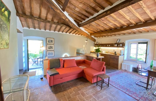 Castel Giorgio Apartamento | GRAN apartamento / aplicación / casa de campo con parque: DESCANSO + piscina + sauna + gimnasio + terraza en la azotea + barbacoa + animales