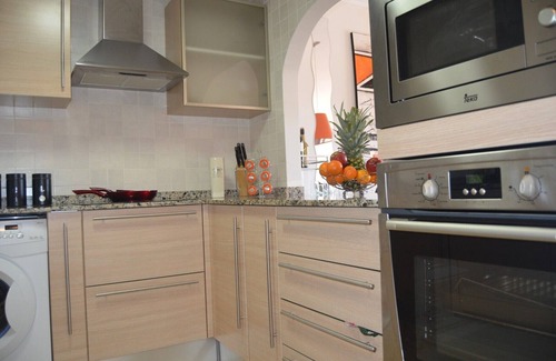 El Beal Apartamento | Gran apartamento en dos plantas, 2 balcones, wifi gratis, tv satélite