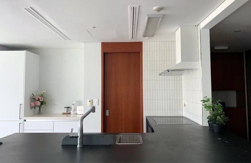 Chunghyeon-dong Condominio | Large Apt. Urban View. Gwang Hwa Mun - City Hall