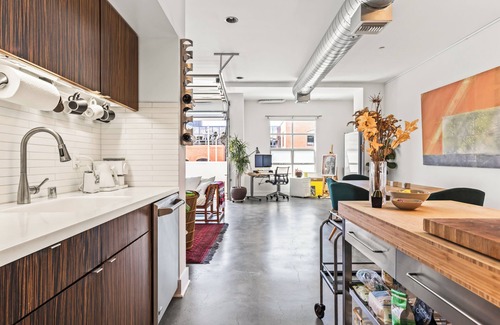 Ocean Park Condominio | Large artist's loft, 2 blocks from beach