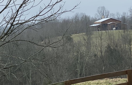 Chaplin Cabina | LARGE BARN WITH LIVING AREA Bourbon trail Keenland close,