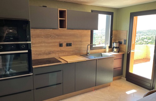 Mollans-sur-Ouveze Casa | Large bastidon with exceptional views, on the edge of a hill.