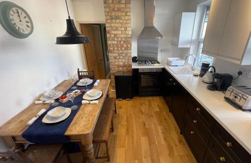 Mill Road Apartamento | Large Beautiful Luxury City Centre Apartment on On Mill Rd - Walk to Station and City Centre