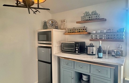 Greenland Apartamento | Large, beautiful studio on bucolic Great Bay, 4 miles from vibrant Portsmouth