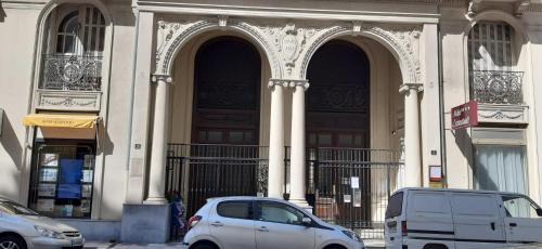 Nice City Centre Apartamento | Large beautiful studio near the NEGRESCO HOTEL