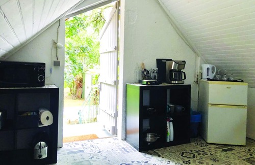 Trigueres Cama Y Desayuno | Vivienda encima del estudio de un artista.